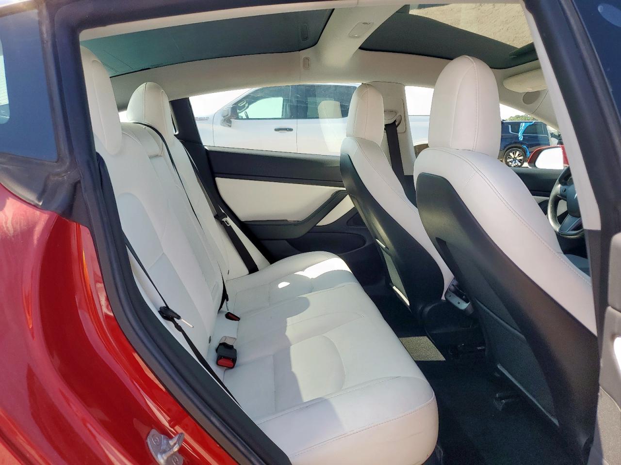 2019 Tesla Model 3 VIN: 5YJ3E1EB7KF390887 Lot: 71752395