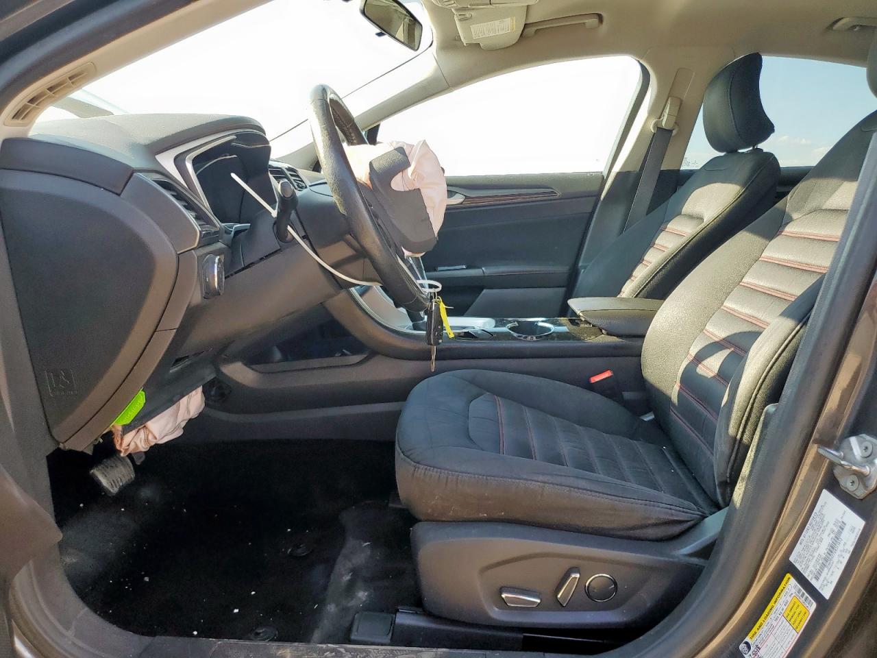 2016 Ford Fusion Se VIN: 3FA6P0H77GR315613 Lot: 84830955