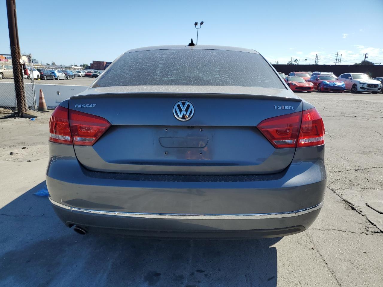 2015 Volkswagen Passat Sel VIN: 1VWCT7A33FC036775 Lot: 81818485