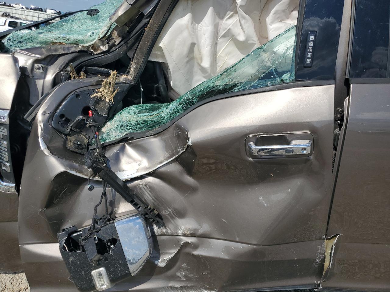 2018 Ford F250 Super Duty VIN: 1FT7W2BT6JEC74128 Lot: 84182855