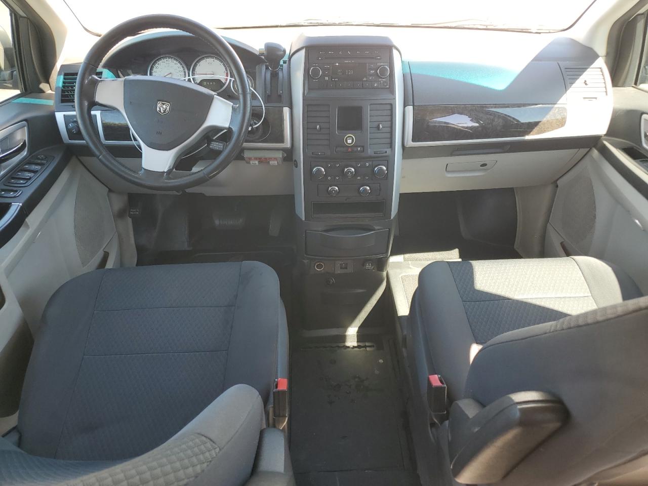 2010 Dodge Grand Caravan Sxt VIN: 2D4RN5D10AR130721 Lot: 80635825