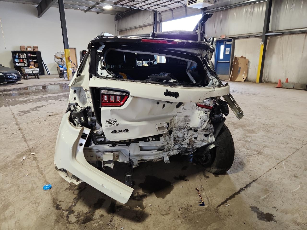 2018 Jeep Compass Latitude VIN: 3C4NJDBB7JT395873 Lot: 82109115