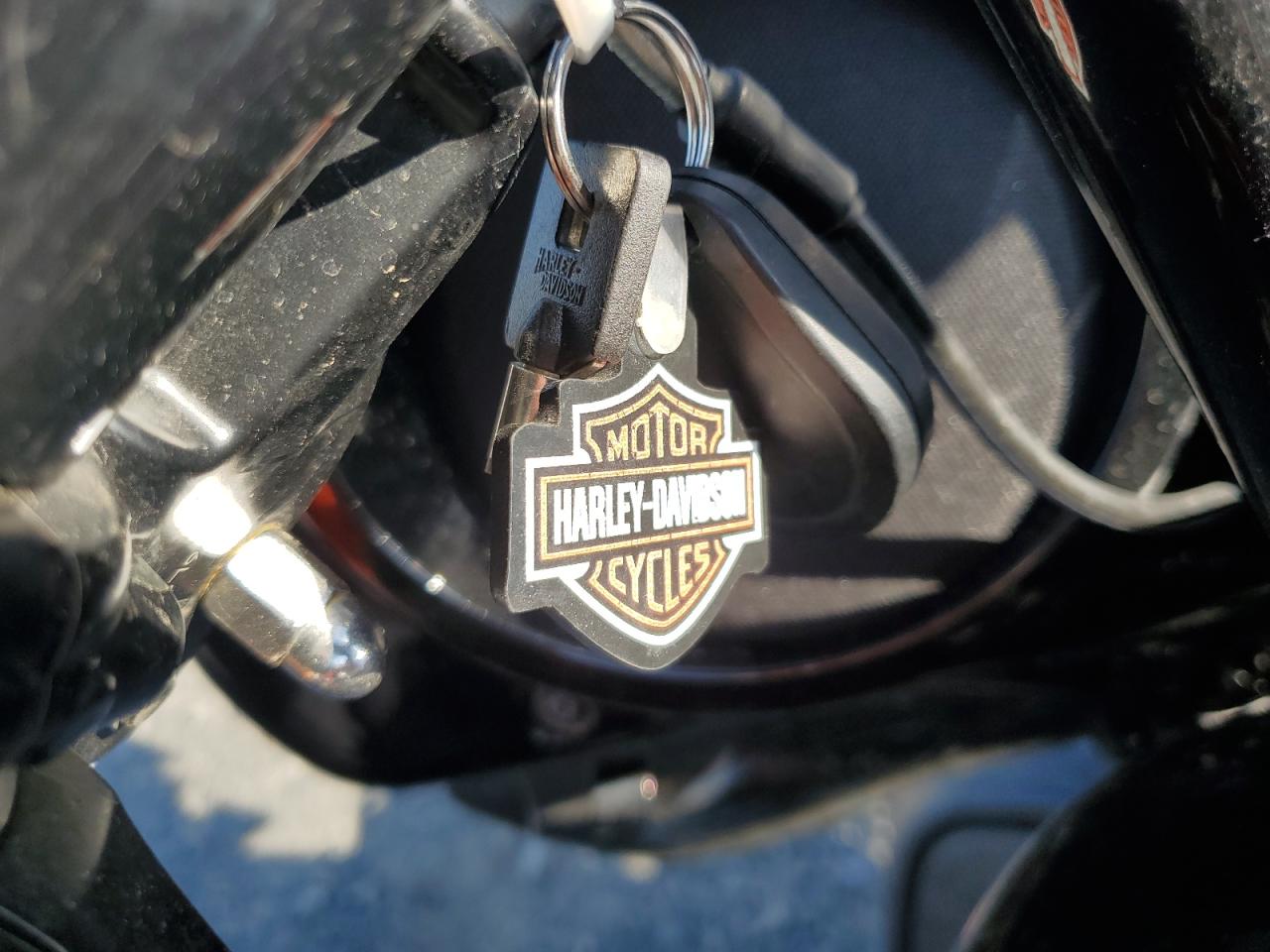 2017 Harley-Davidson Flhtkl Ultra Limited Low VIN: 1HD1KKD18HB644714 Lot: 81328505
