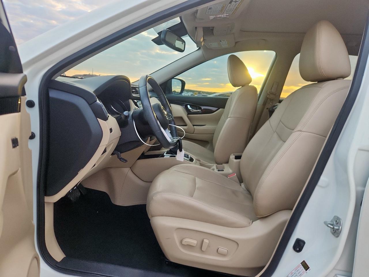 2017 Nissan Rogue S VIN: 5N1AT2MT3HC798110 Lot: 84210495