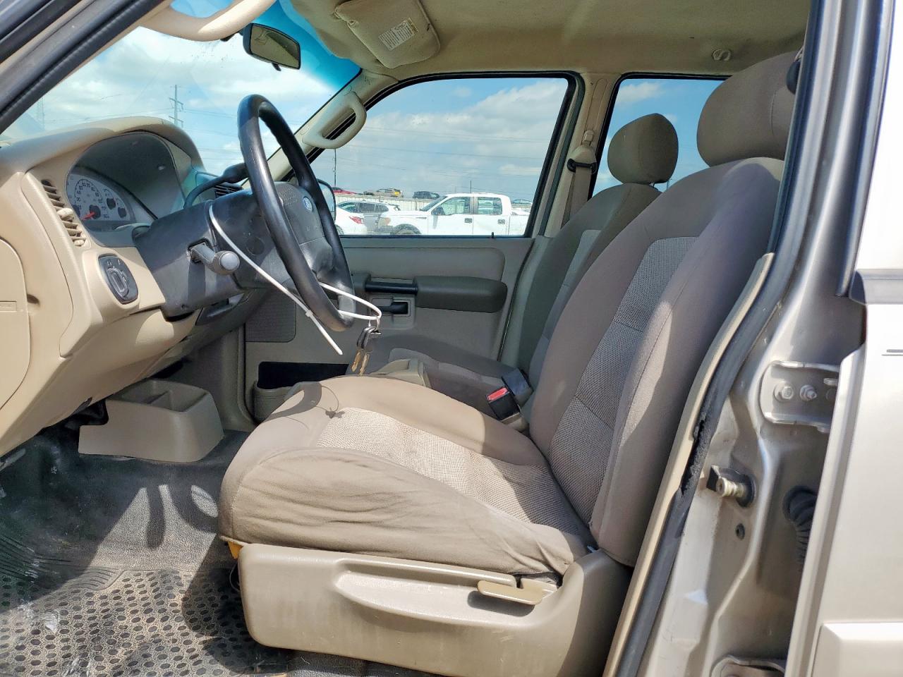 2004 Ford Explorer Sport Trac VIN: 1FMZU67KX4UB93855 Lot: 81592215