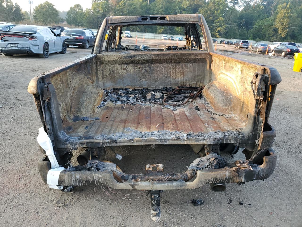 2020 Ram 1500 Laramie VIN: 1C6SRFJT1LN326432 Lot: 80140505