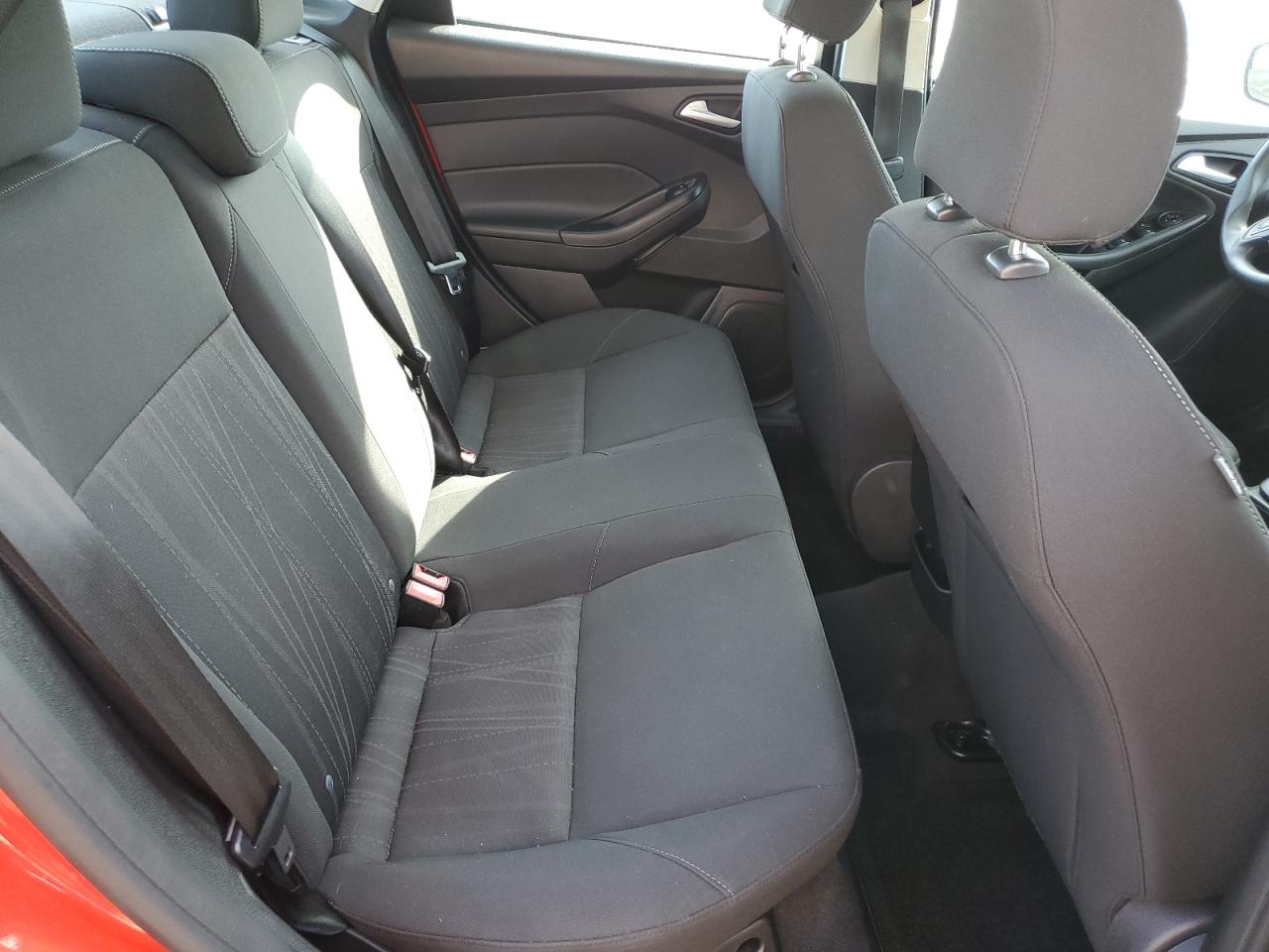 2015 Ford Focus Se VIN: 1FADP3F24FL321771 Lot: 84576665