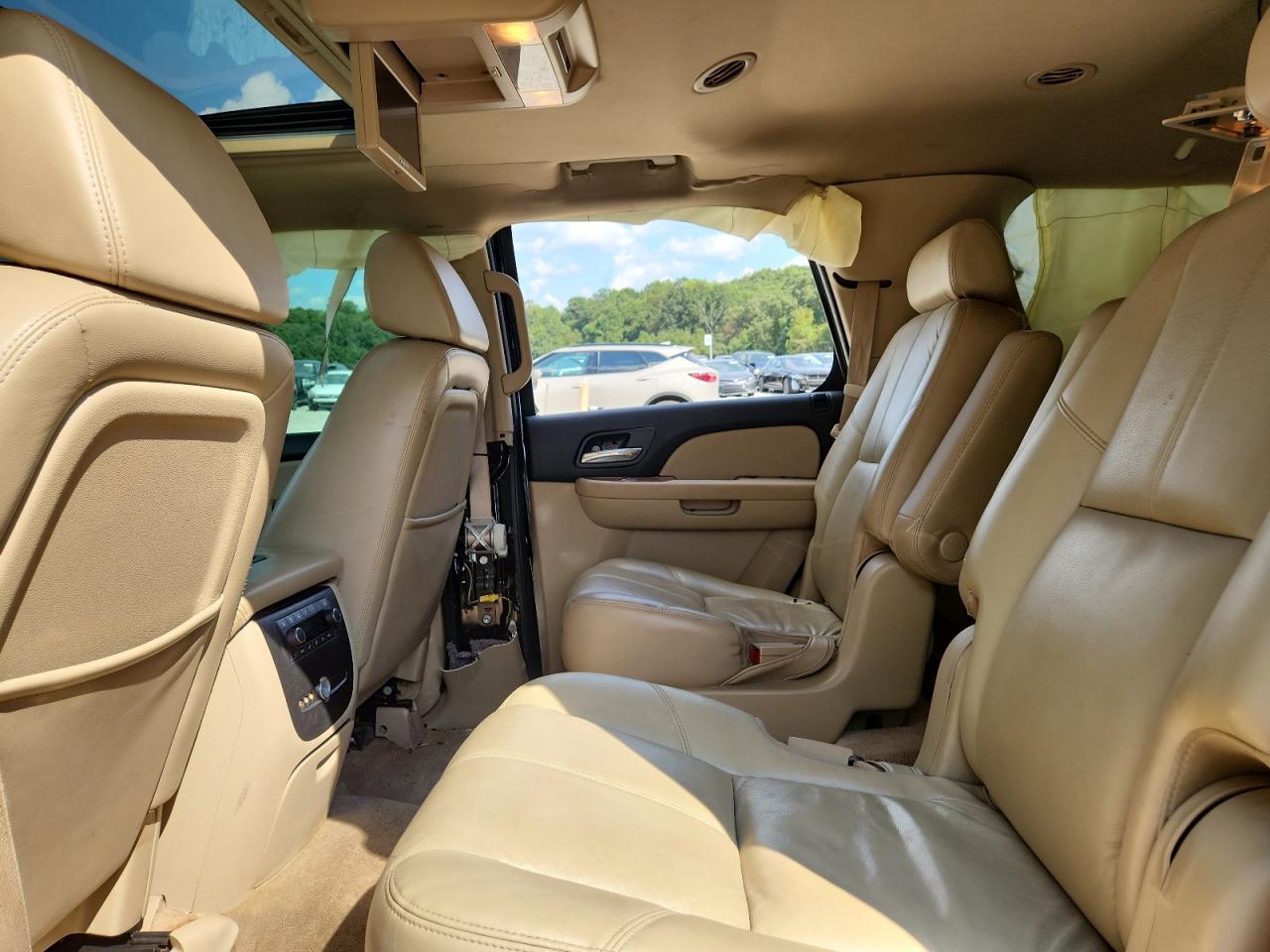 2008 Chevrolet Tahoe C1500 VIN: 1GNFC13038J202637 Lot: 80787065