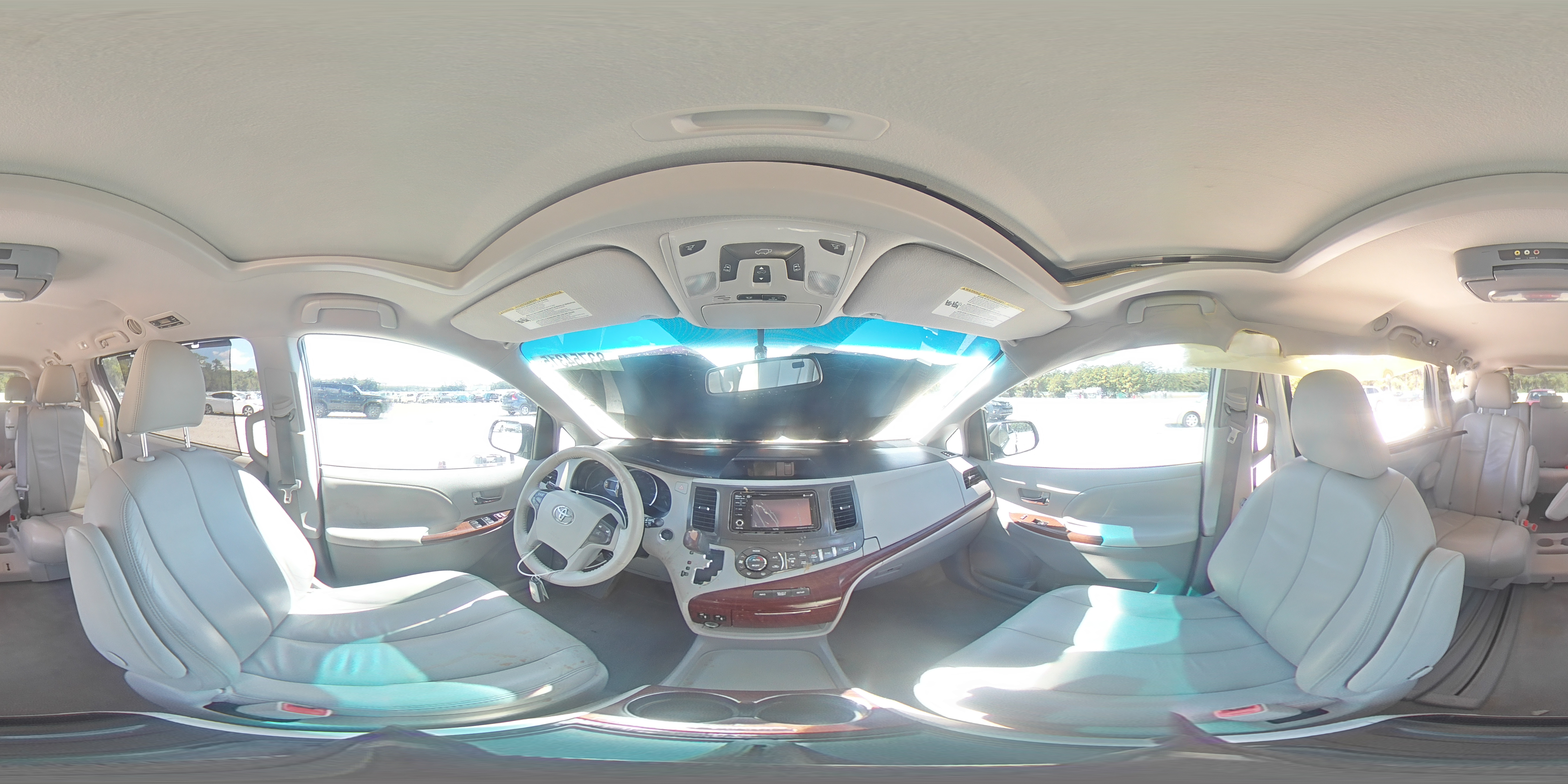 2014 Toyota Sienna Xle VIN: 5TDYK3DC8ES499590 Lot: 83754315