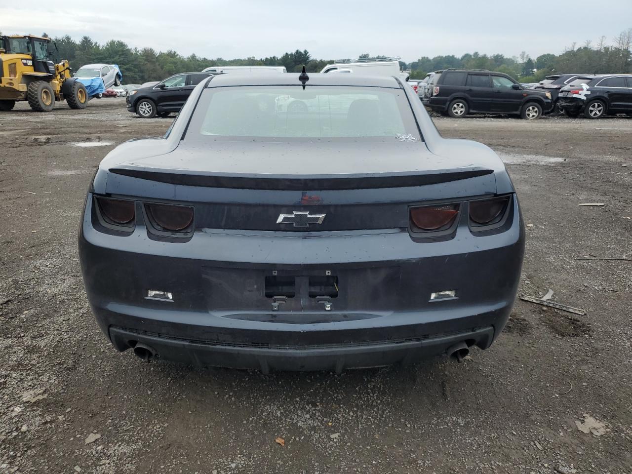 2013 Chevrolet Camaro Ls VIN: 2G1FA1E34D9141741 Lot: 81370235