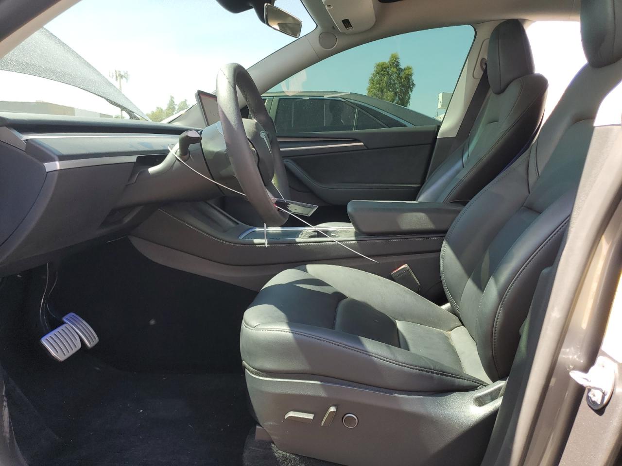 2024 Tesla Model Y VIN: 7SAYGDEF5RF159357 Lot: 72073545