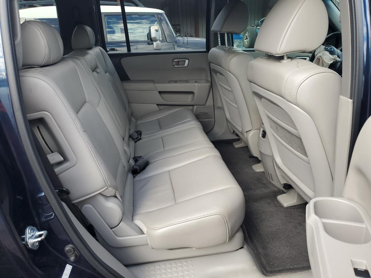 2011 Honda Pilot Exln VIN: 5FNYF4H7XBB067865 Lot: 84067945