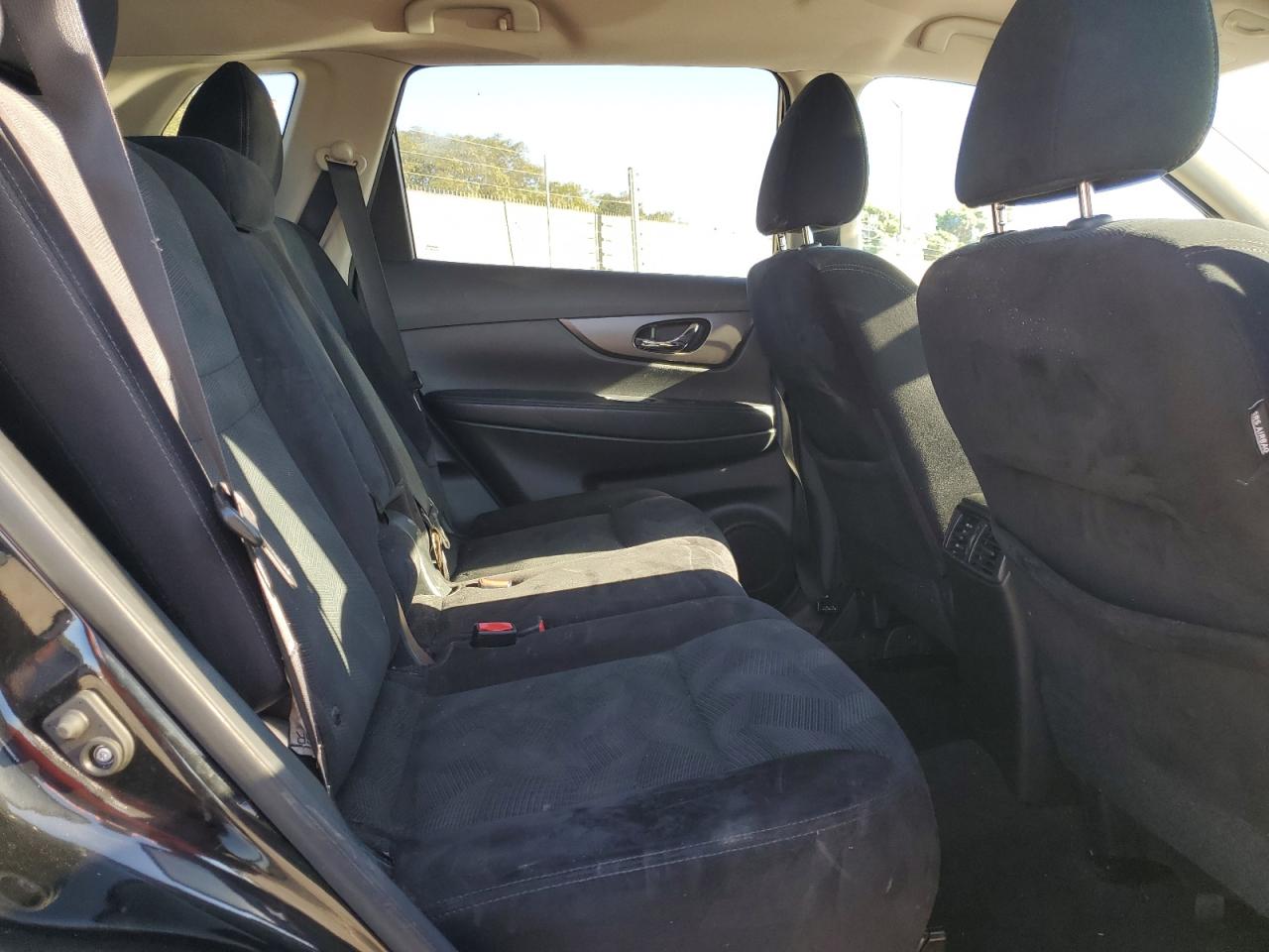 2015 Nissan Rogue S VIN: 5N1AT2ML6FC808139 Lot: 83855325