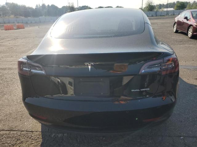  TESLA MODEL 3 2019 Czarny