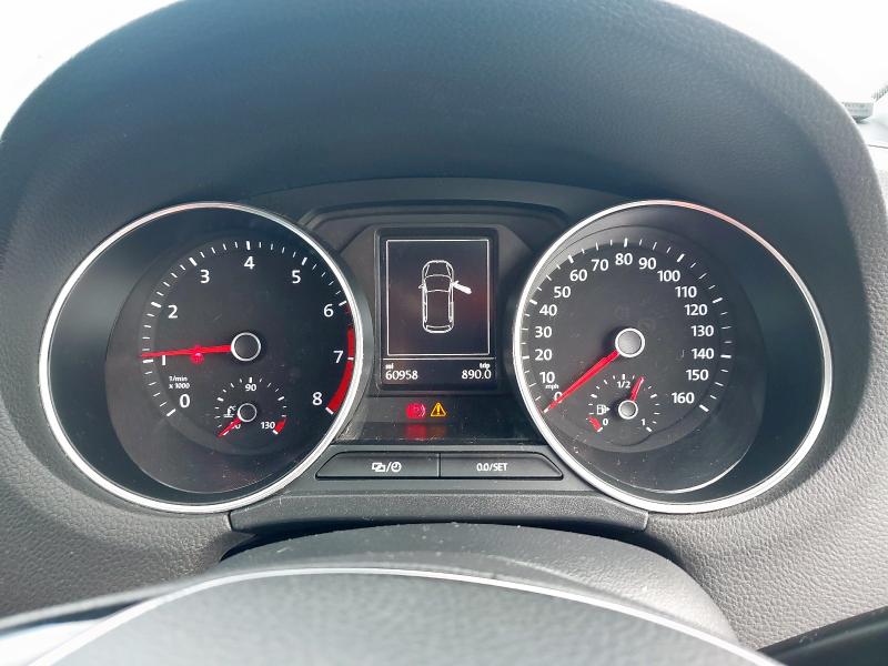 2015 VOLKSWAGEN POLO SE