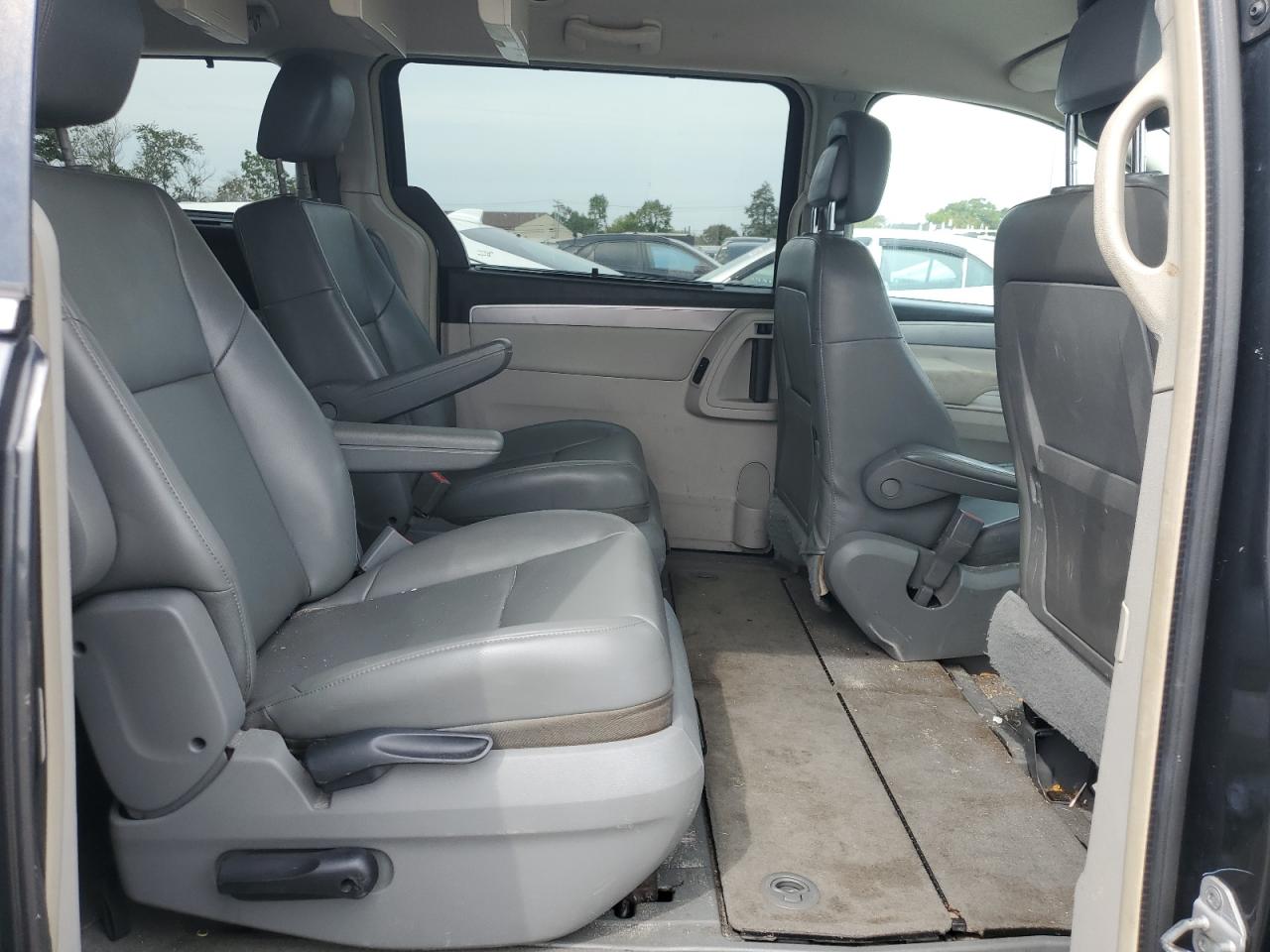 2011 Volkswagen Routan Se VIN: 2V4RW3DGXBR739860 Lot: 83831985