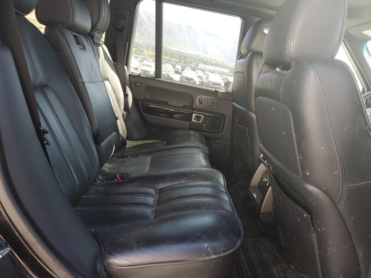 2011 Land Rover Range Rover Hse Luxury VIN: SALMF1D47BA331358 Lot: 71850005