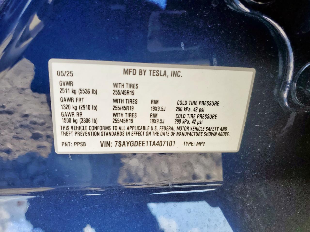 2026 Tesla Model Y VIN: 7SAYGDEE1TA407101 Lot: 81368875