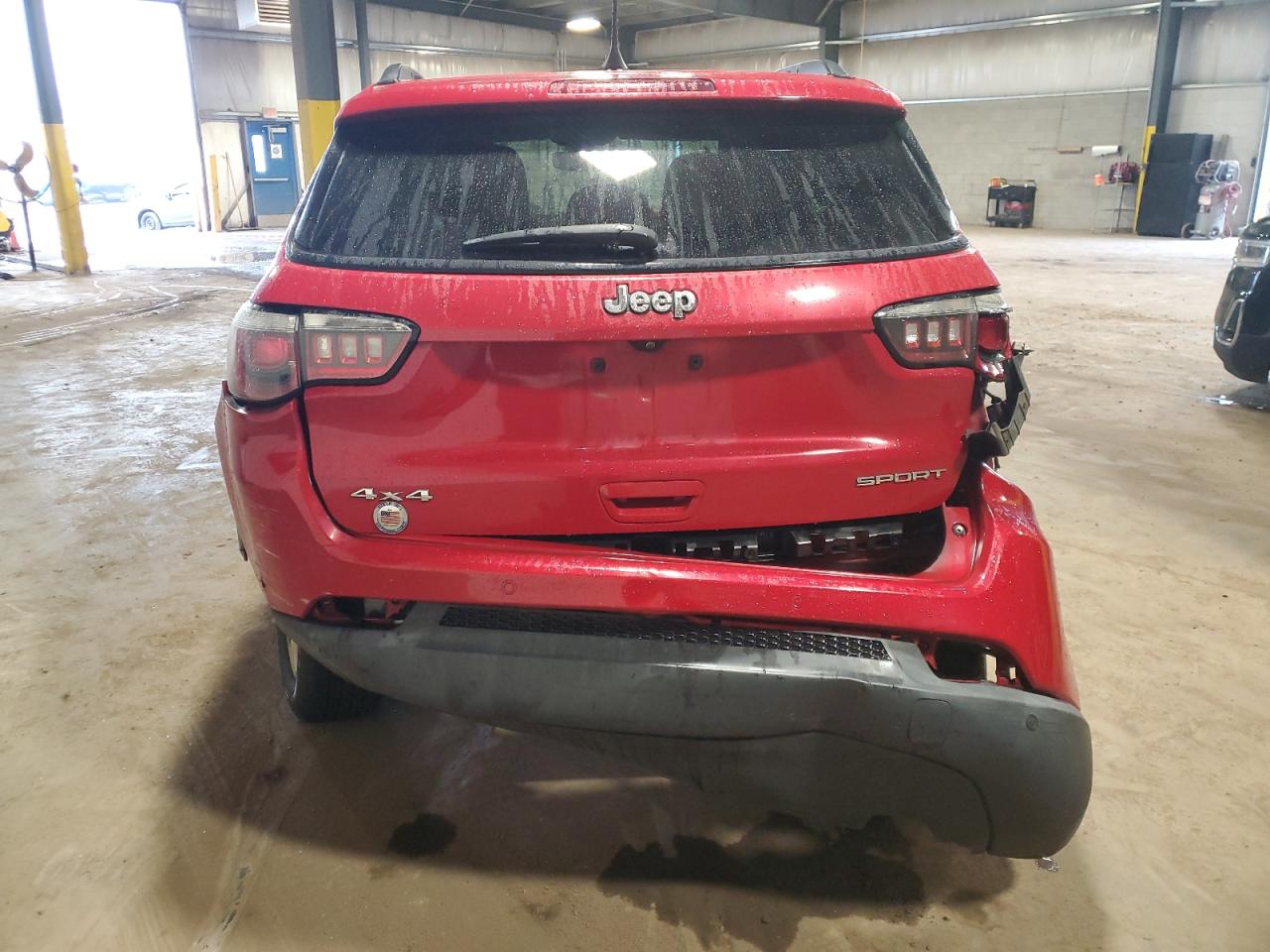 2018 Jeep Compass Sport VIN: 3C4NJDAB9JT179833 Lot: 83837045