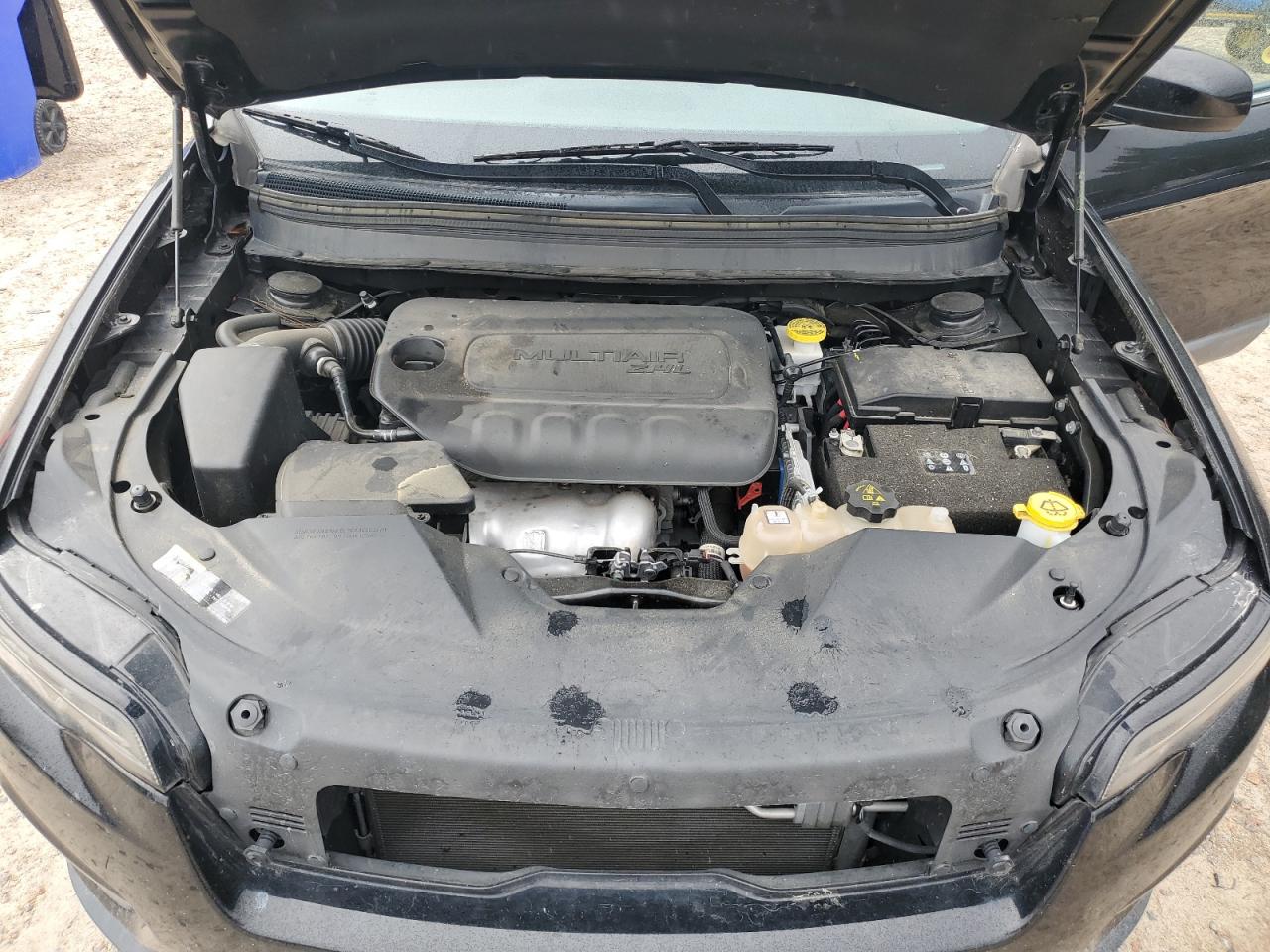 2019 Jeep Cherokee Latitude VIN: 1C4PJLCB5KD485015 Lot: 80158145