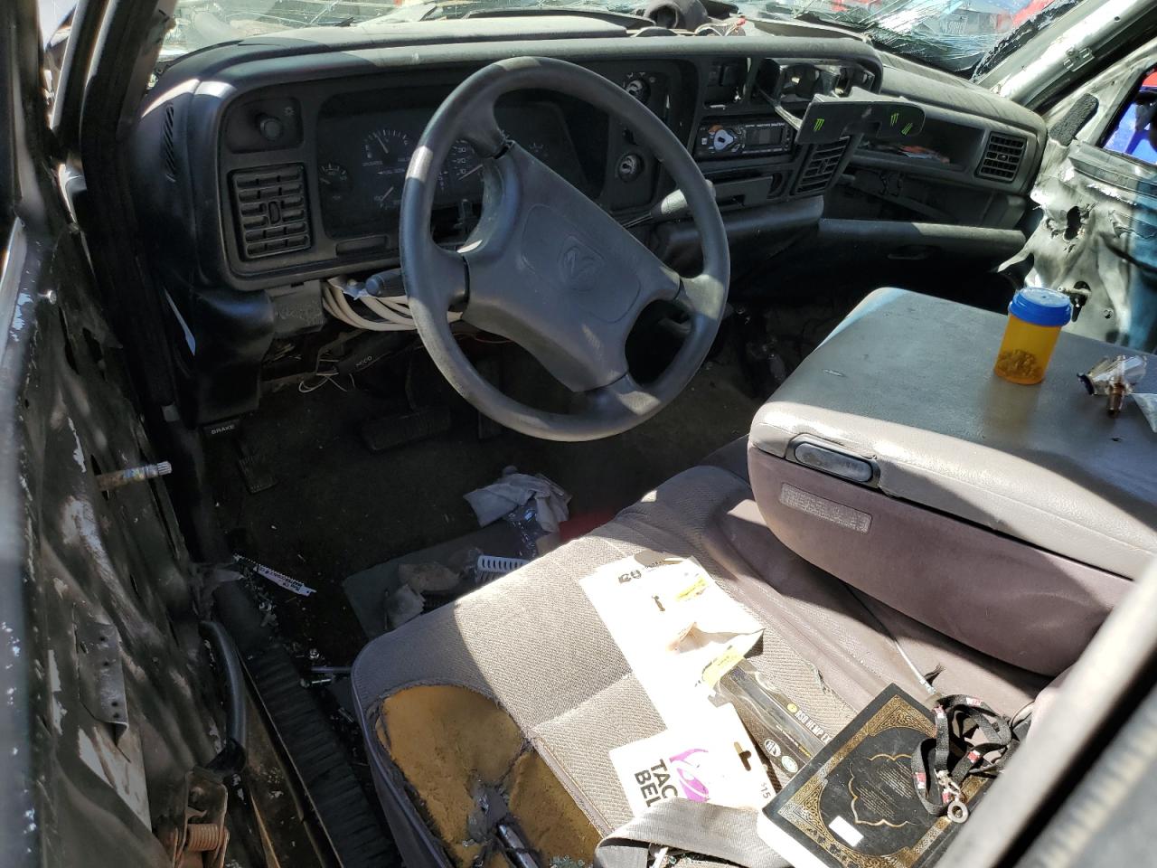 1994 Dodge Ram 1500 VIN: 1B7HC16X2RS605918 Lot: 84457755