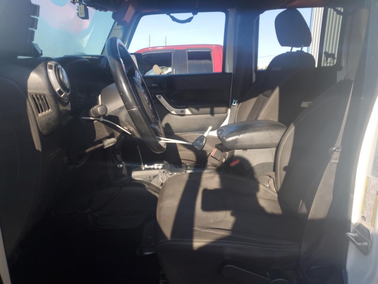 2016 Jeep Wrangler Unlimited Sahara VIN: 1C4BJWEG2GL304390 Lot: 72016345