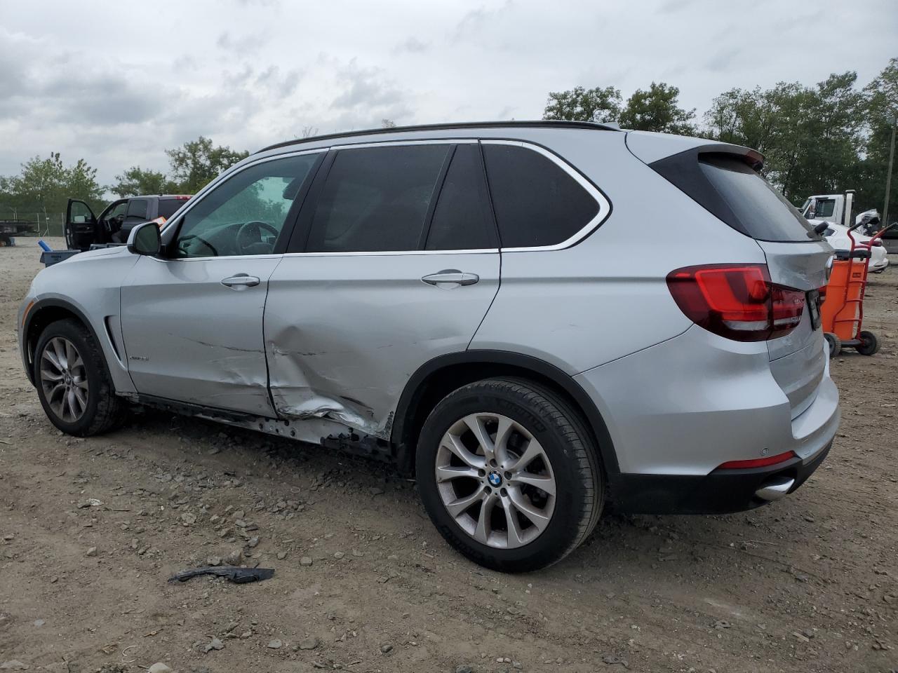 2016 BMW X5 xDrive35I 5UXKR0C51G0U11907 photo #3
