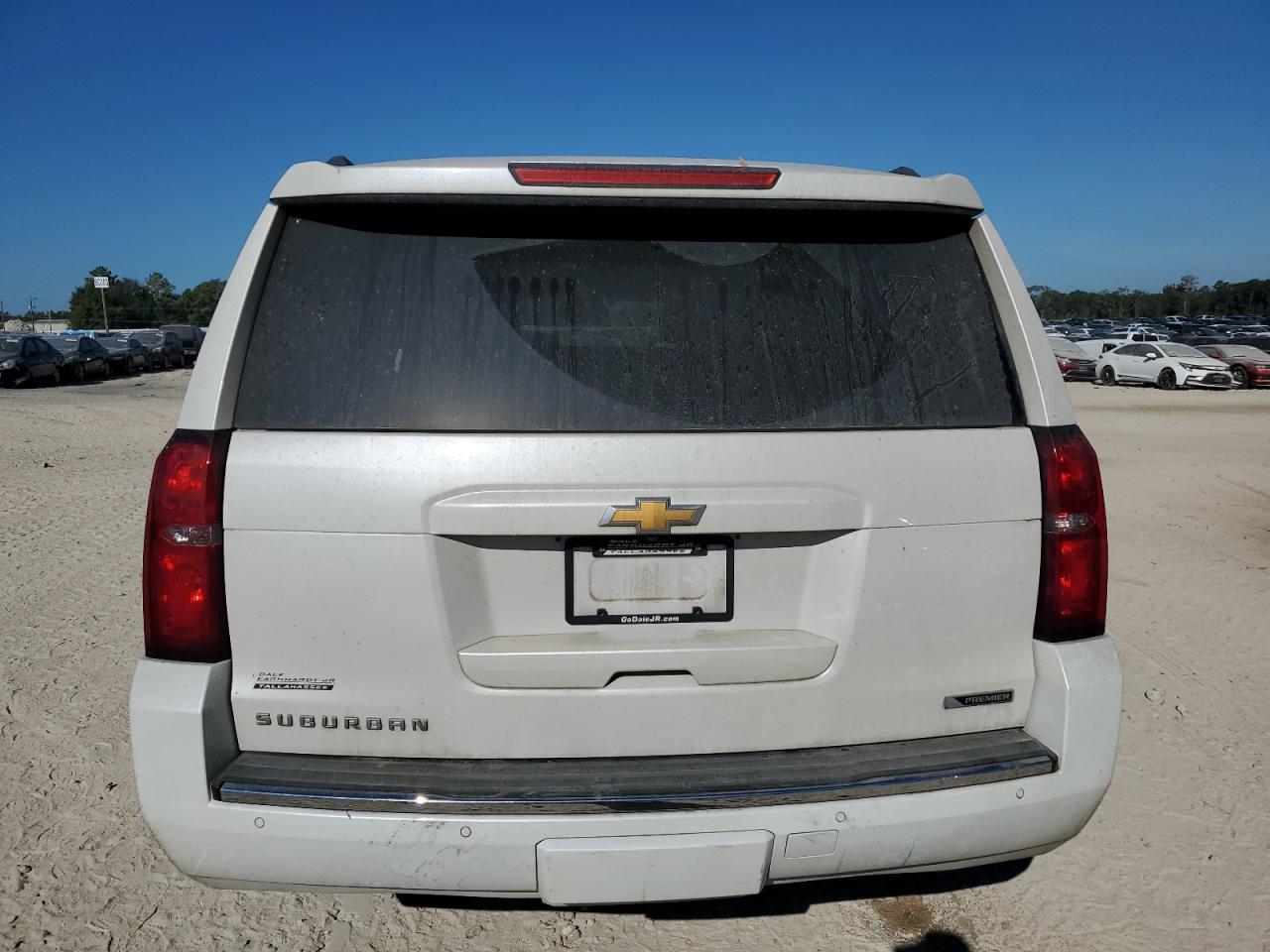 2018 Chevrolet Suburban C1500 Premier VIN: 1GNSCJKC1JR305038 Lot: 81311685