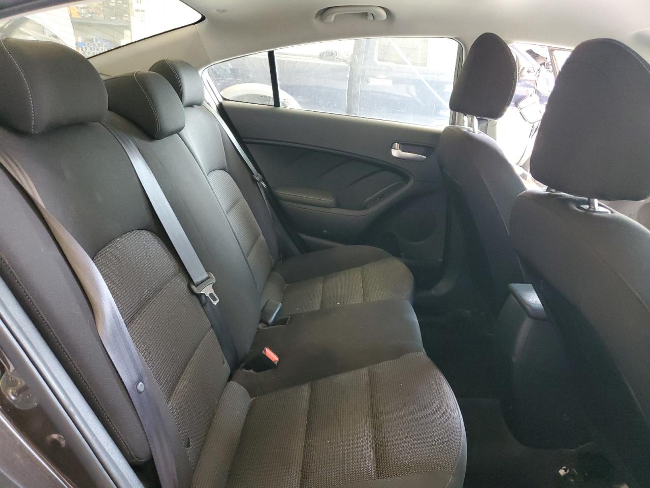 2017 Kia Forte Lx VIN: 3KPFK4A72HE142537 Lot: 72063455