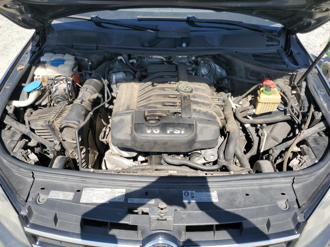 2013 Volkswagen Touareg V6 VIN: WVGEF9BP0DD006152 Lot: 80262925