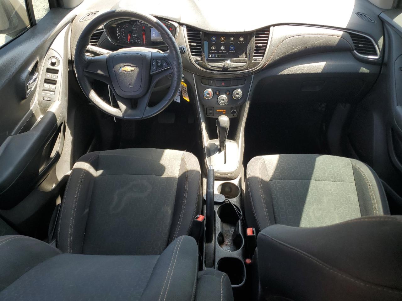 2018 Chevrolet Trax Ls VIN: 3GNCJKSB0JL201168 Lot: 70941615