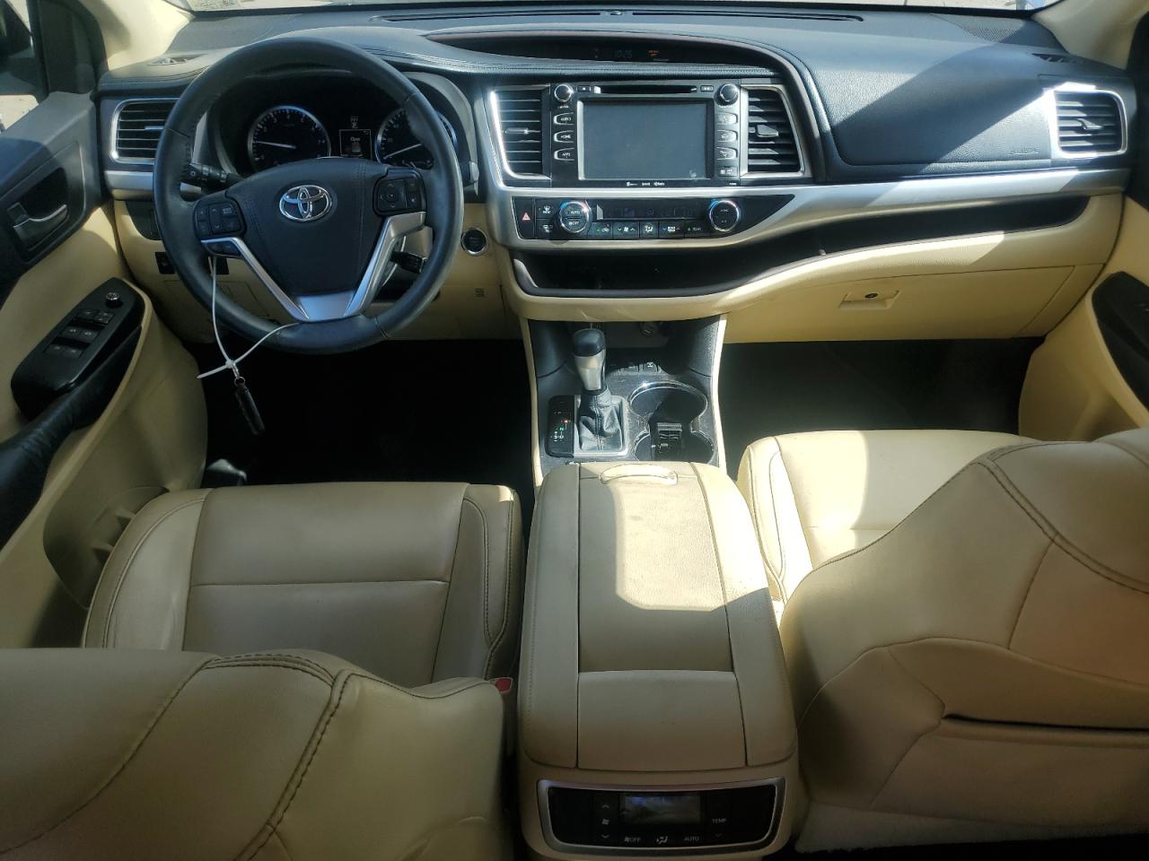 2016 Toyota Highlander Xle VIN: 5TDJKRFH8GS275901 Lot: 71166305