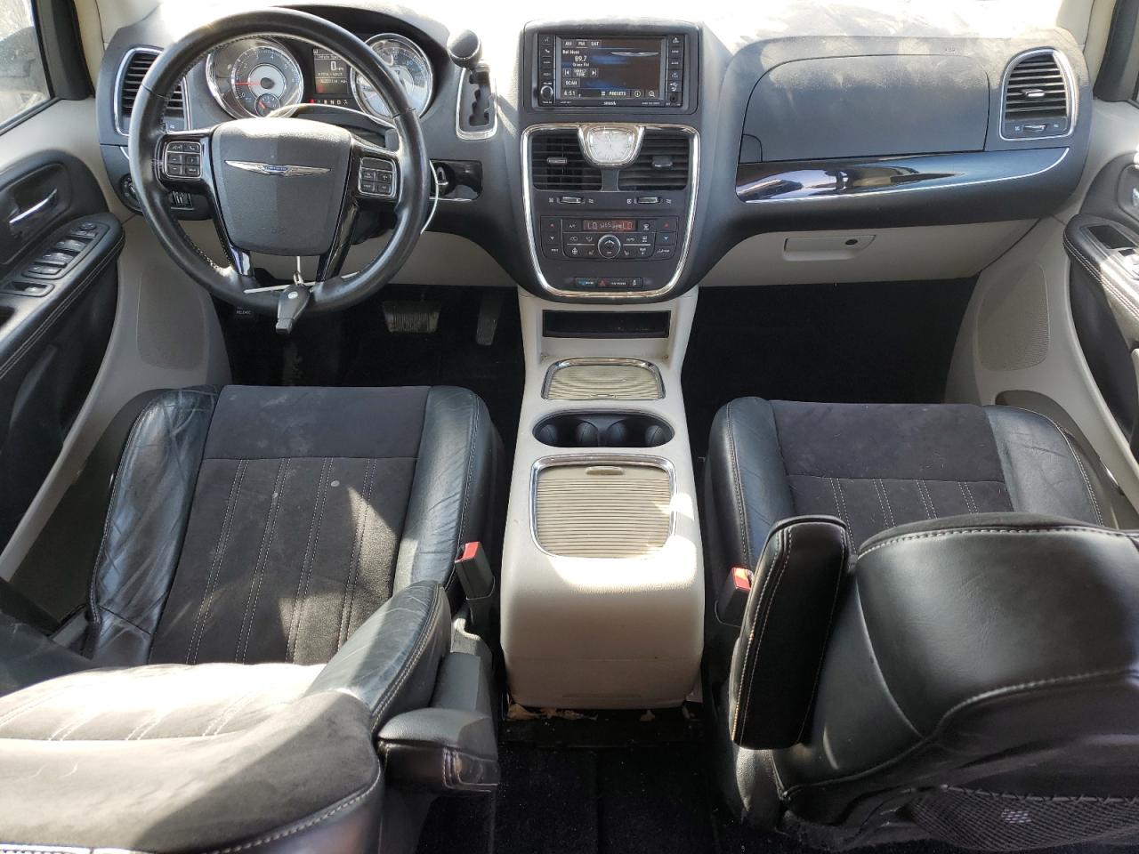 2014 Chrysler Town & Country Touring L VIN: 2C4RC1CG2ER328868 Lot: 82173575