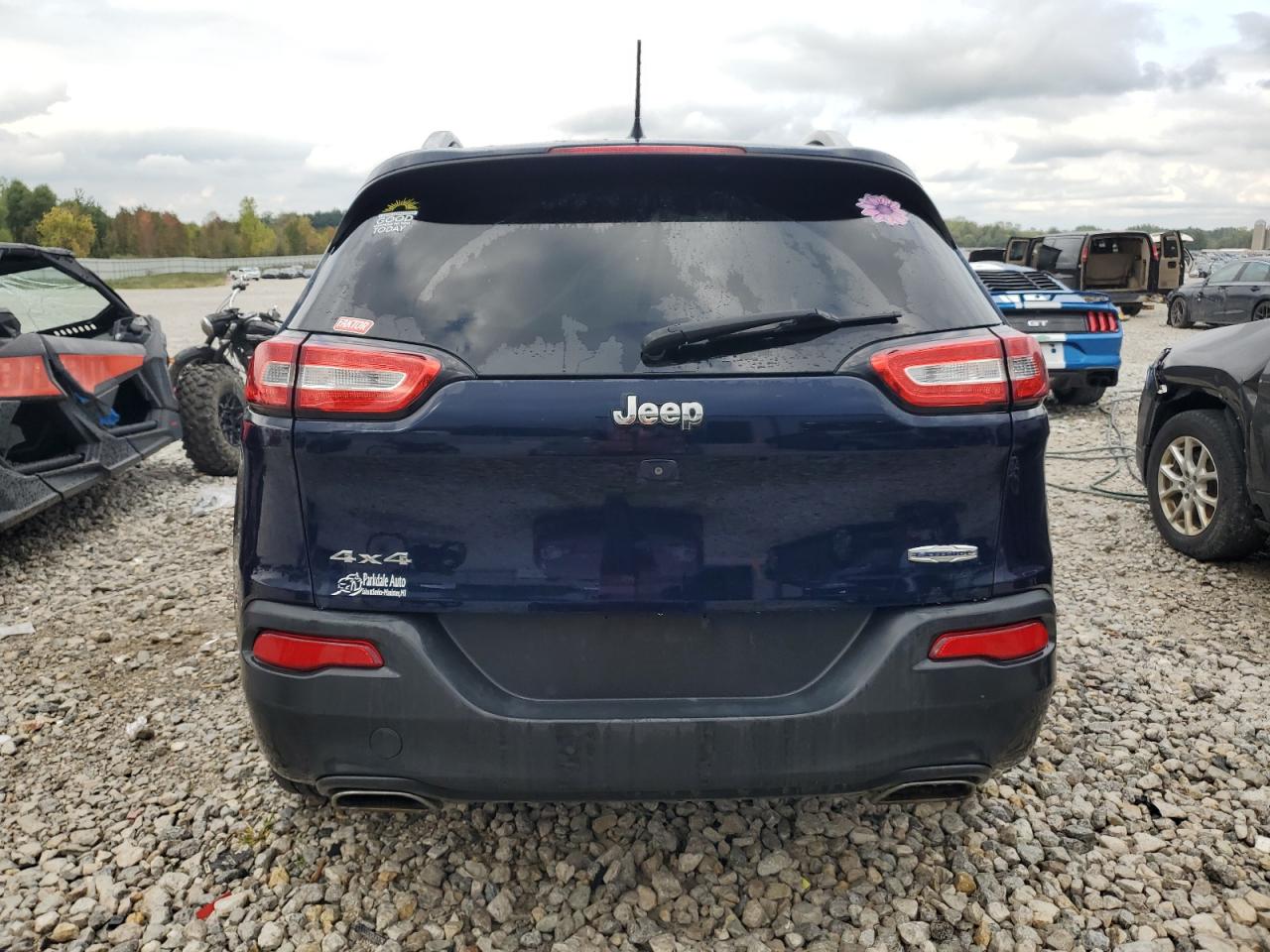 2015 Jeep Cherokee Latitude VIN: 1C4PJMCS2FW703668 Lot: 81245335