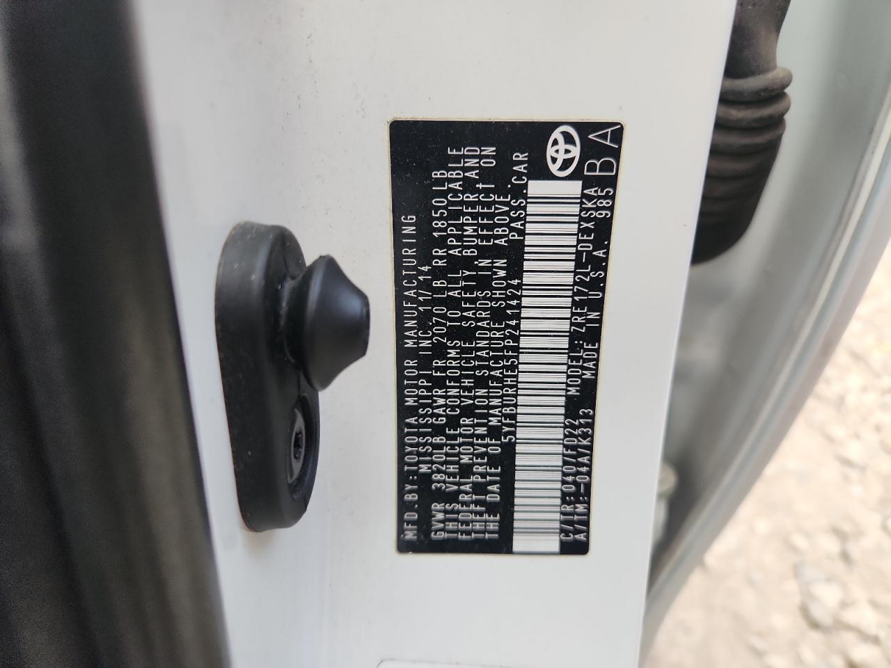 2015 Toyota Corolla L VIN: 5YFBURHE5FP241424 Lot: 80733665