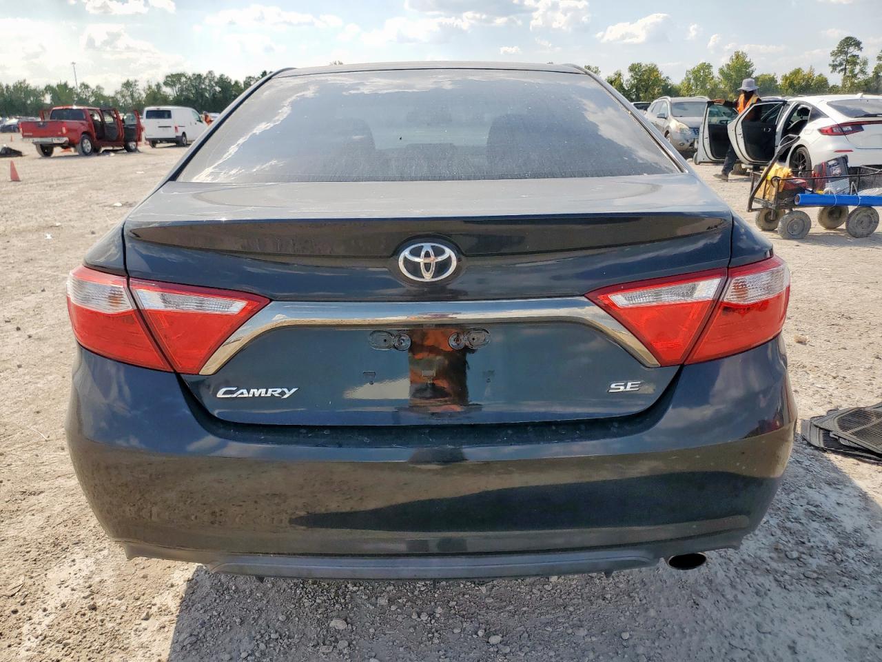 2016 Toyota Camry Le VIN: 4T1BF1FK3GU127314 Lot: 81963445