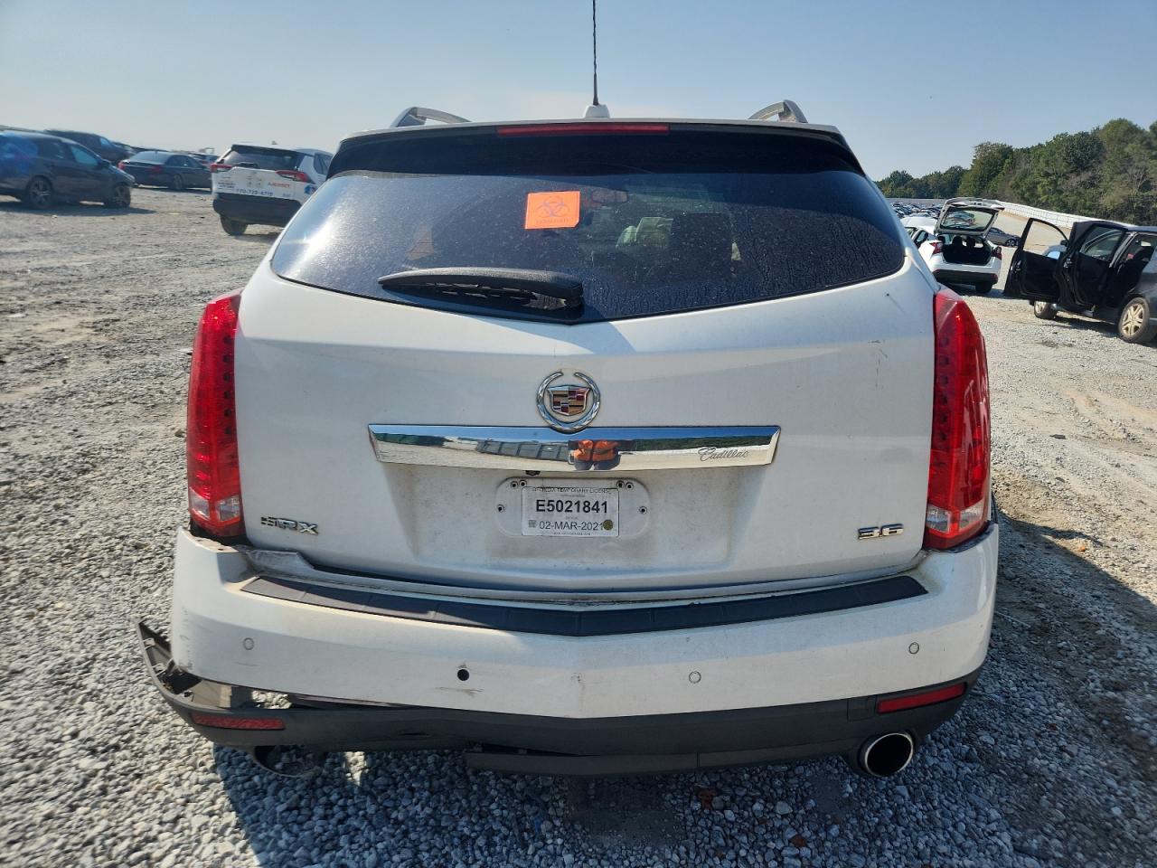 2015 Cadillac Srx Luxury Collection VIN: 3GYFNBE38FS572228 Lot: 81227115