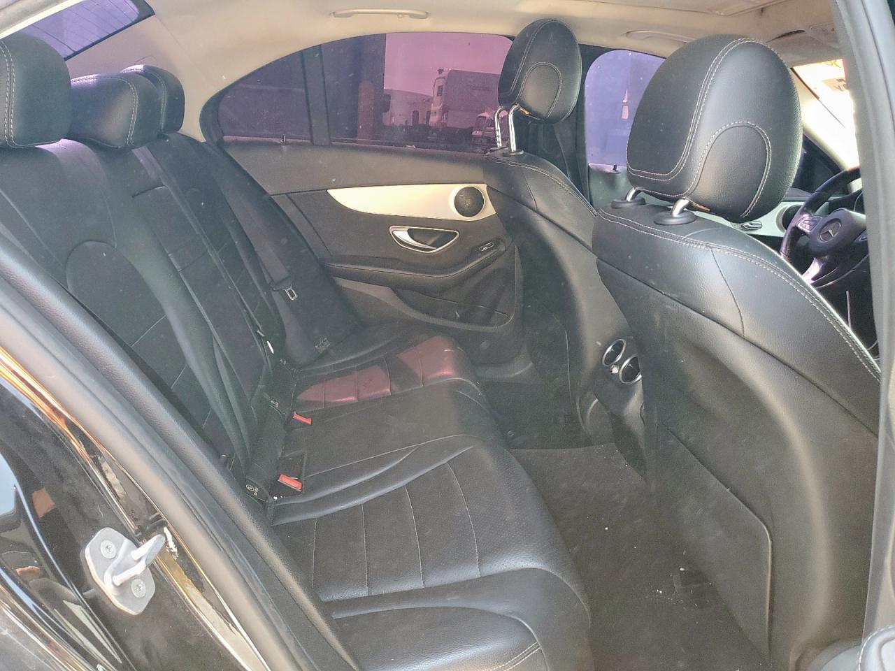 2018 Mercedes-Benz C 300 VIN: 55SWF4JB9JU236292 Lot: 81129945