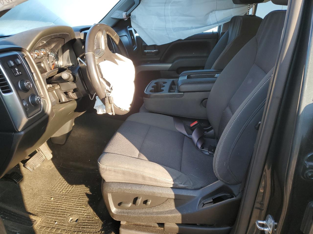 2017 Chevrolet Silverado K1500 Lt VIN: 3GCUKREC2HG220153 Lot: 80785535