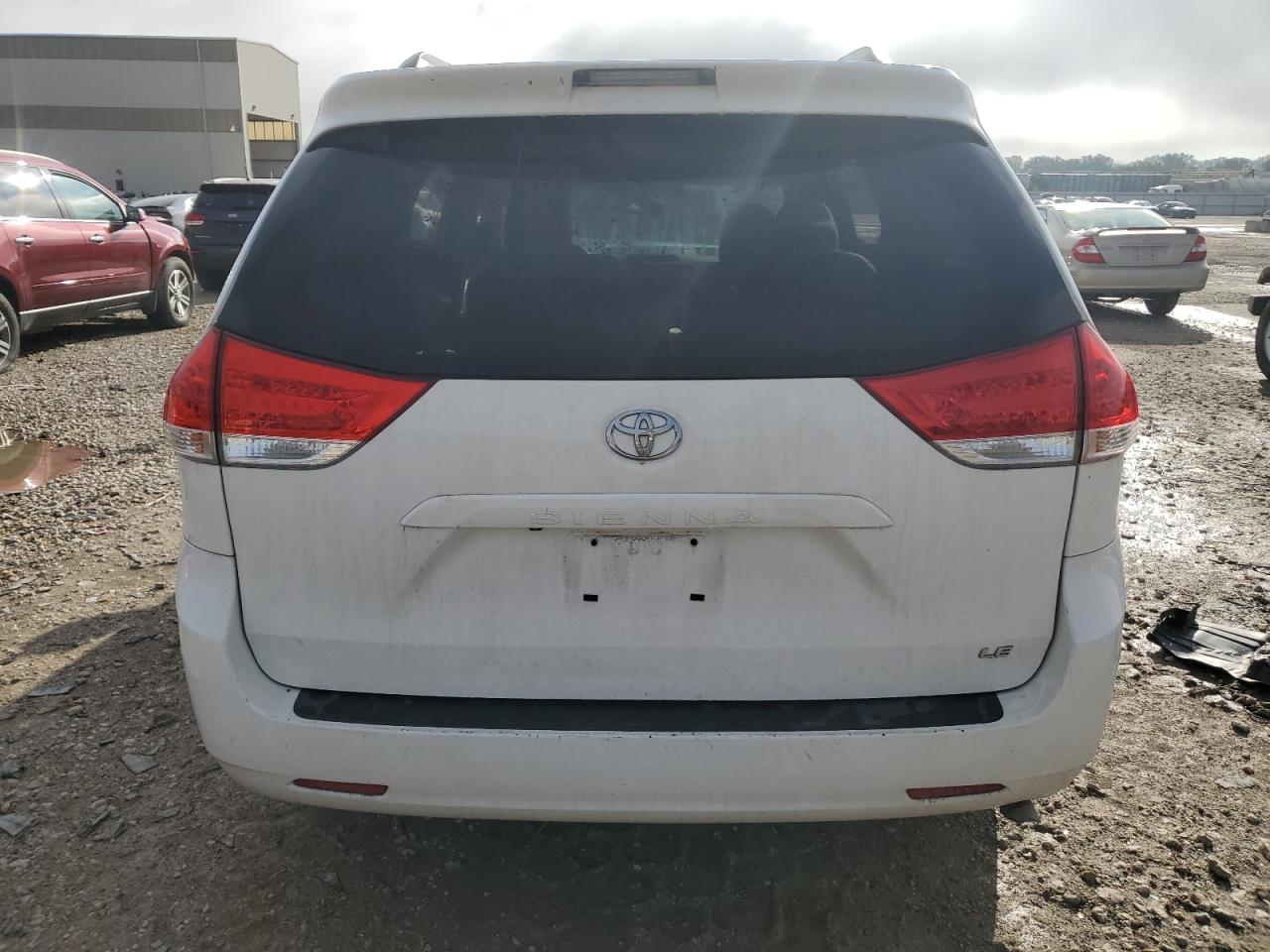 2011 Toyota Sienna Le VIN: 5TDKK3DC3BS136714 Lot: 80822825