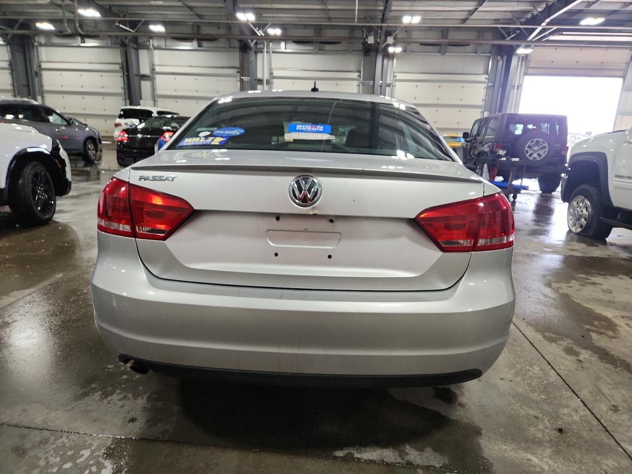 2013 Volkswagen Passat S VIN: 1VWAH7A38DC040570 Lot: 71810175