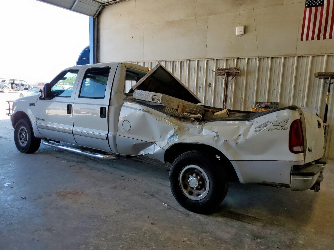 2001 Ford F250 Super Duty white null diesel 1FTNW21F41EC99354 photo #3