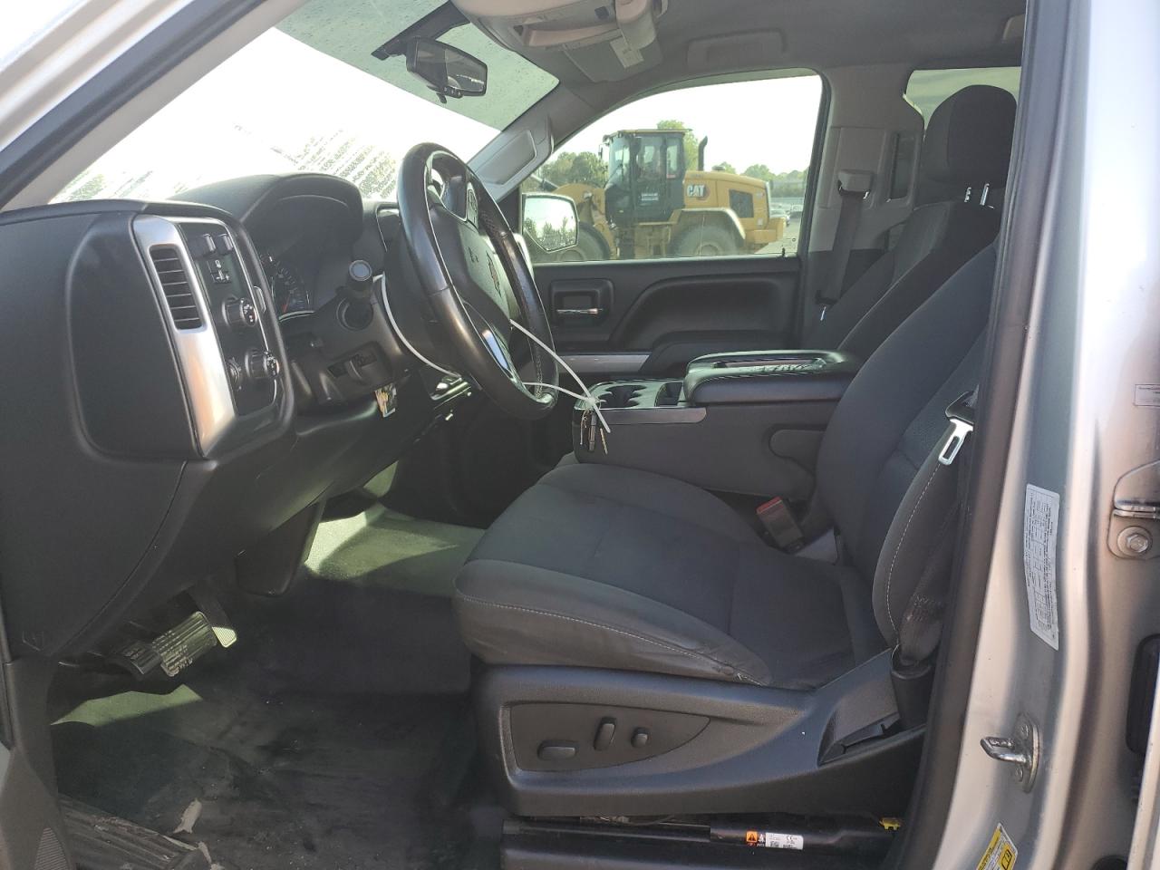 2017 Chevrolet Silverado K1500 Lt VIN: 3GCUKREC4HG141552 Lot: 81594685