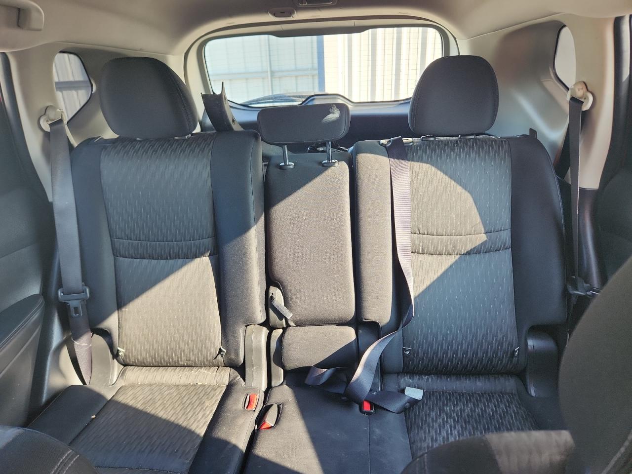 2017 Nissan Rogue S VIN: JN8AT2MV6HW000613 Lot: 81590815