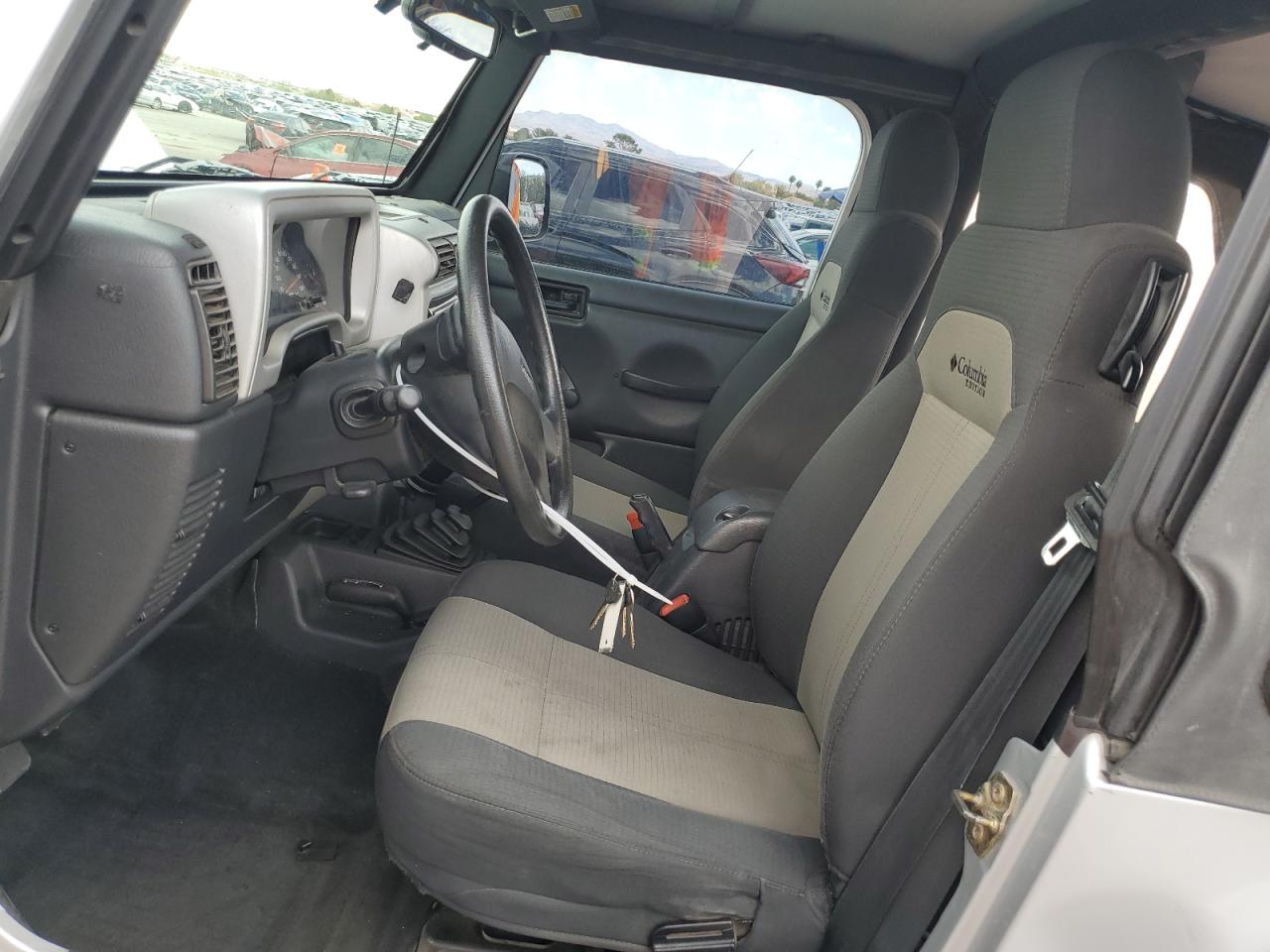 2004 Jeep Wrangler X VIN: 1J4FA39S04P739230 Lot: 84052405