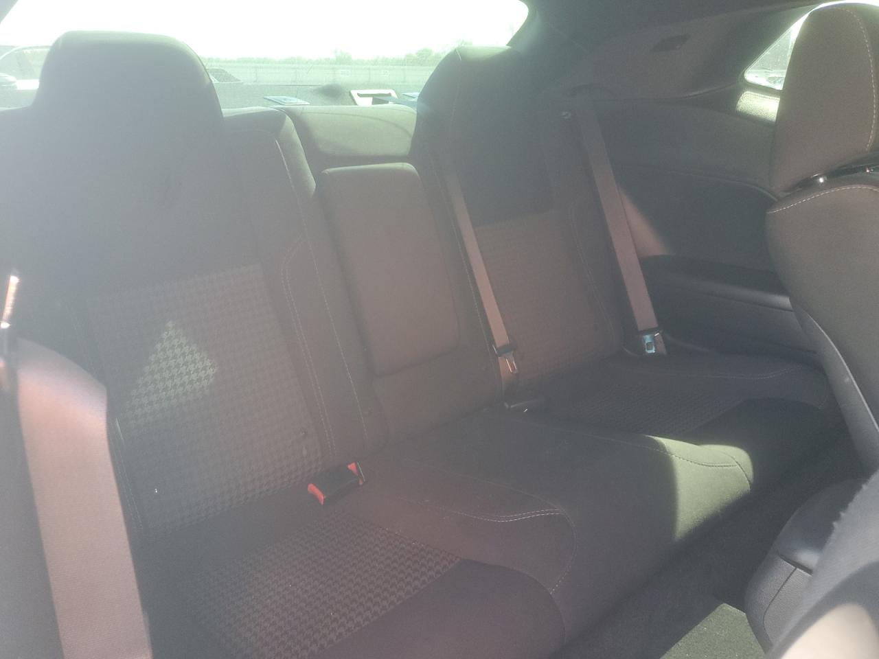 2016 Dodge Challenger R/T VIN: 2C3CDZBT3GH201401 Lot: 71590085