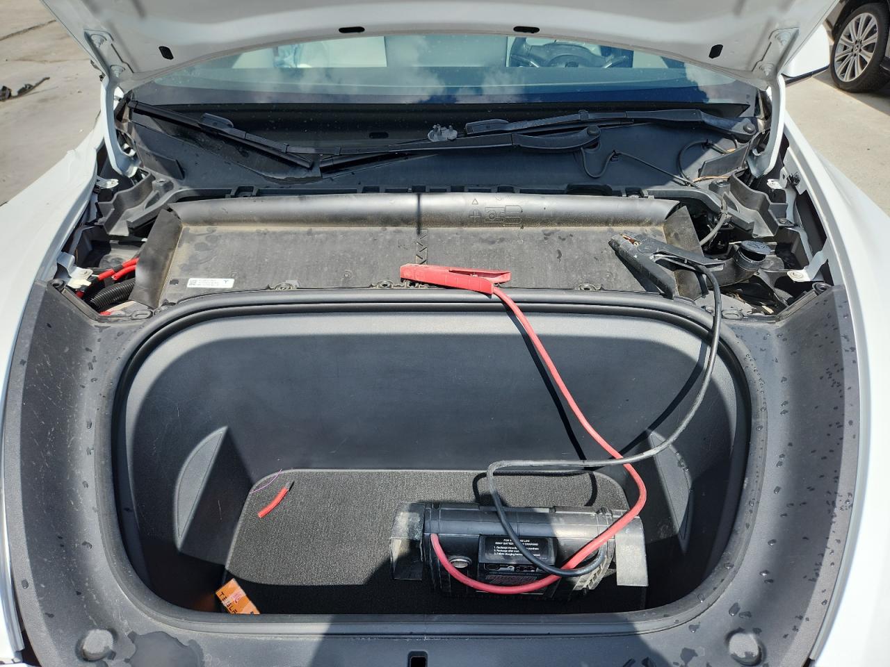 2022 Tesla Model Y VIN: 7SAYGDEF2NF322332 Lot: 82070175