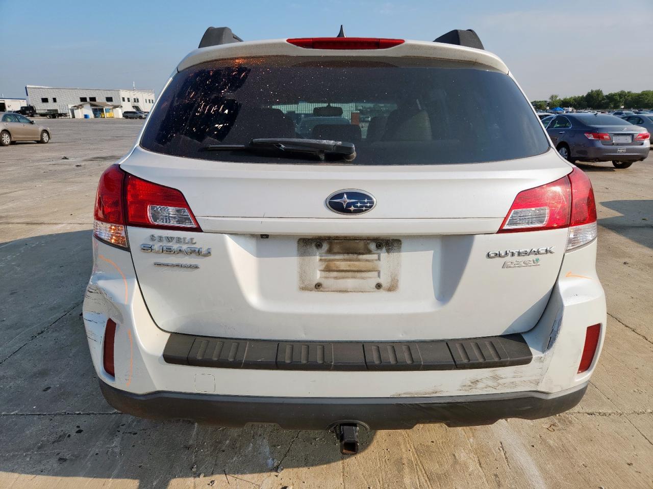 2011 Subaru Outback 2.5I Limited VIN: 4S4BRBLC1B3317475 Lot: 81555385
