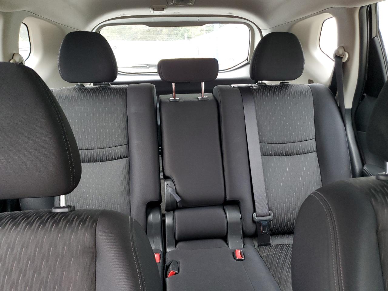 2018 Nissan Rogue S VIN: JN8AT2MT9JW458926 Lot: 82094285