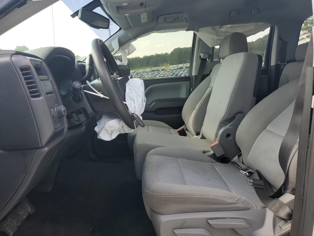 2018 Chevrolet Silverado C1500 Custom VIN: 1GCRCPEH5JZ172429 Lot: 71684095